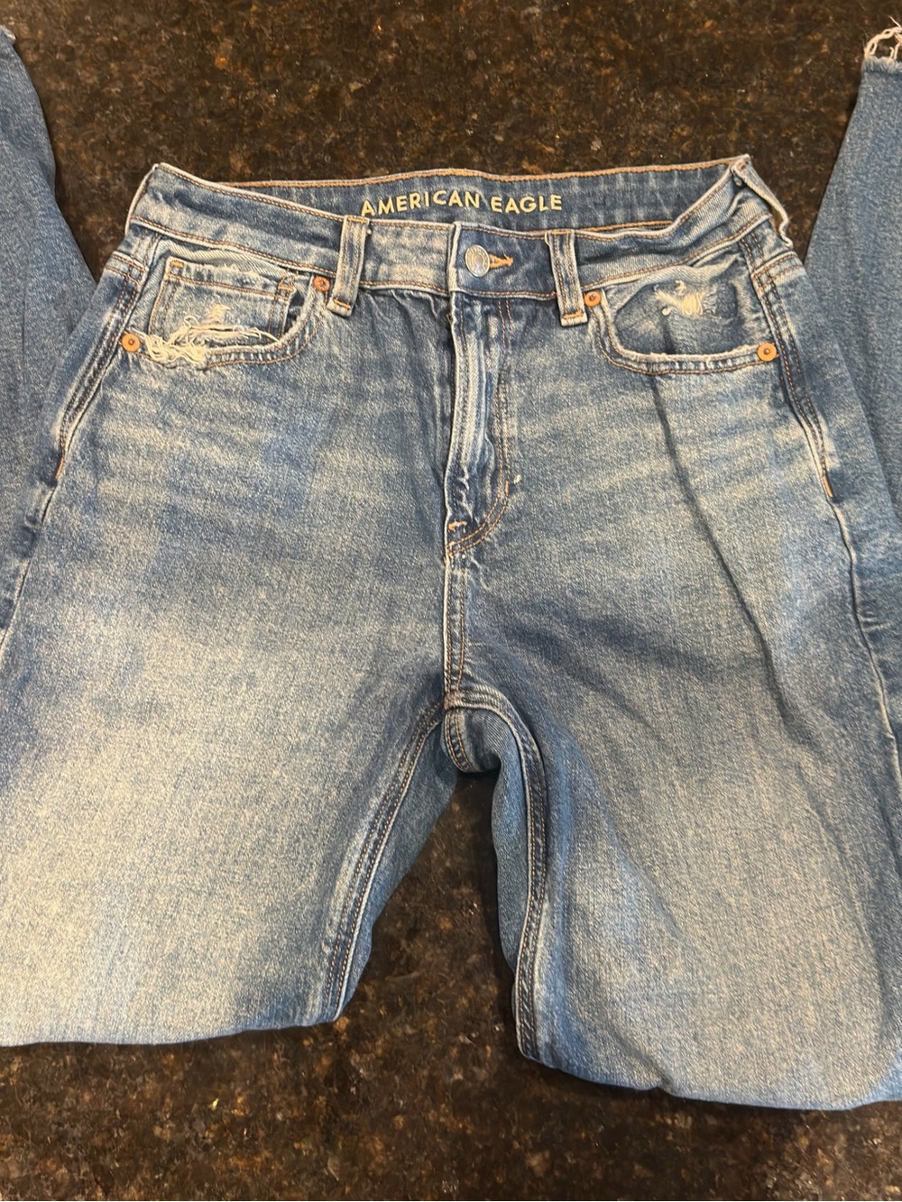 American Eagle Outfitters Light Blue Cropped Jeans